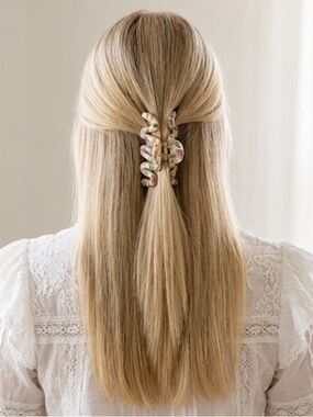 NWT Berry Floral Wavy Hair Claw Clip Cream Pink Green Large Acrylic Clamp